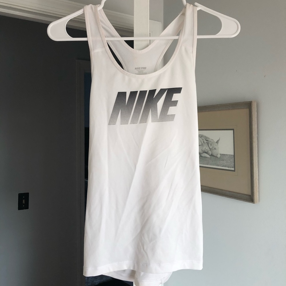 Nike workout top